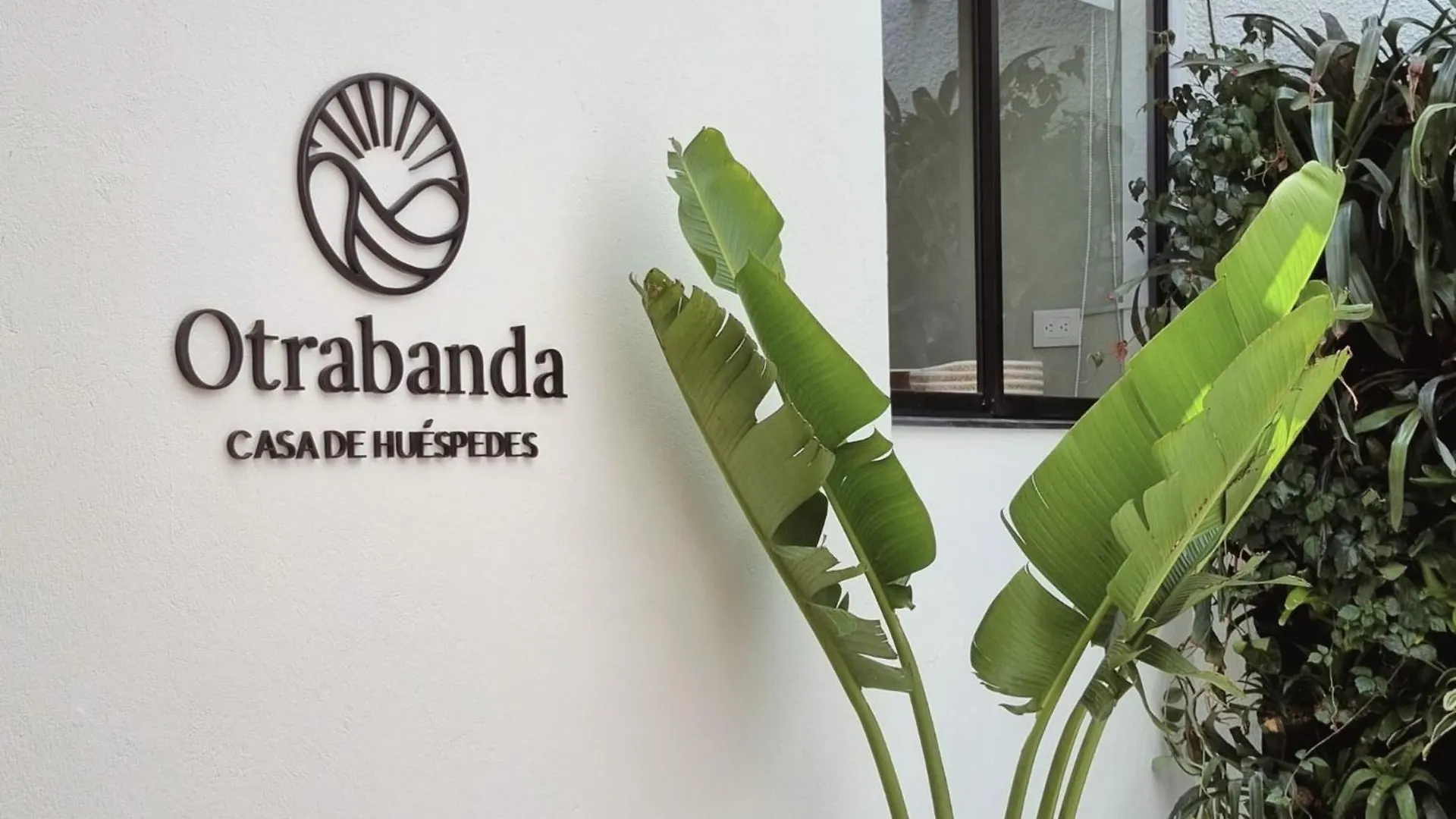 Casa Otrabanda Villa Medellin Colombia