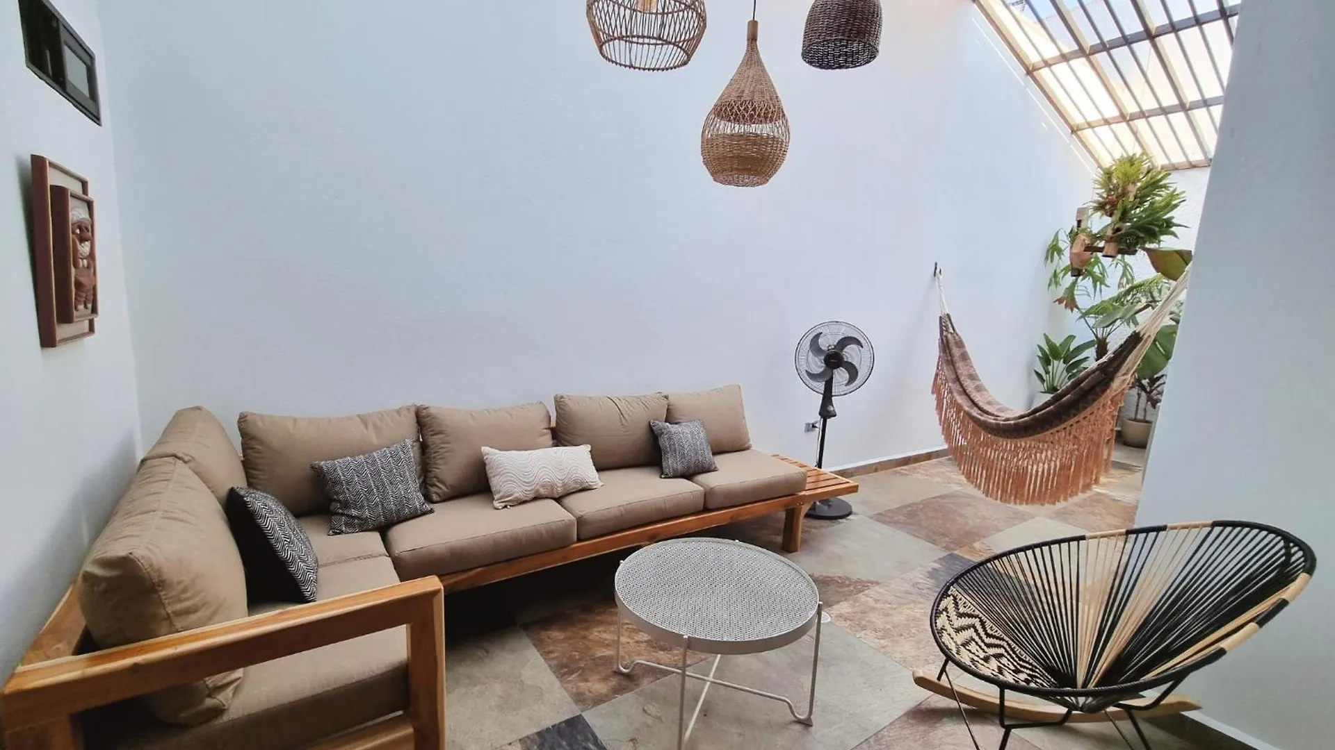 Casa Otrabanda Villa Medellin