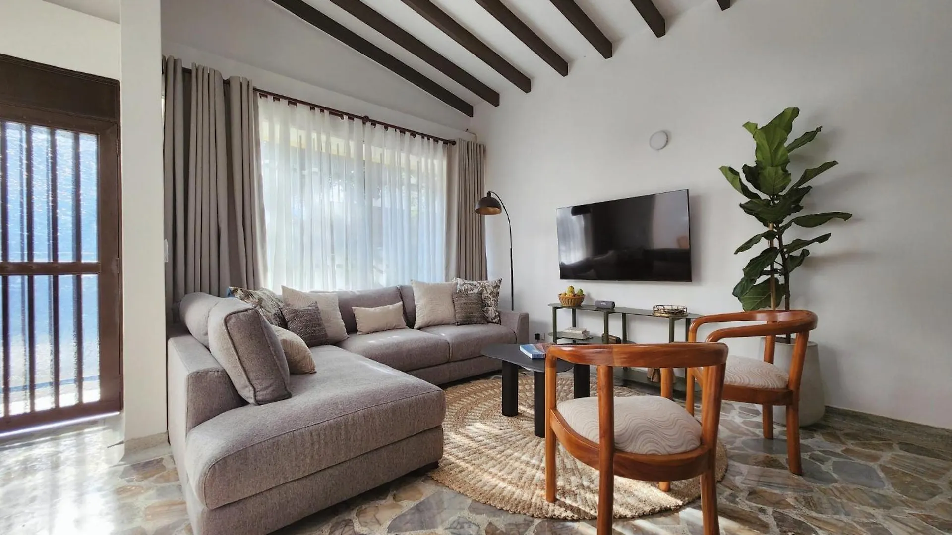 Casa Otrabanda Villa Medellin 0*,  Colombia