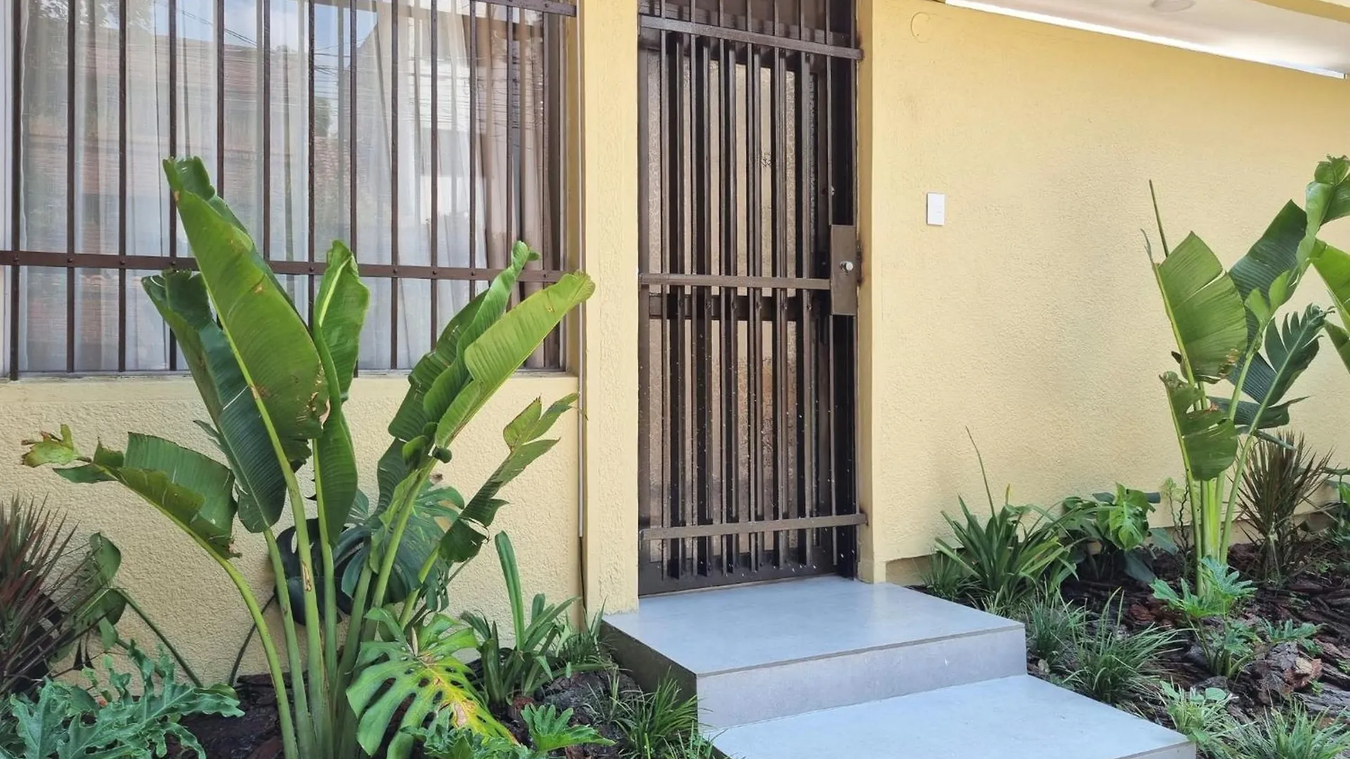 Casa Otrabanda Villa Medellin 0*,