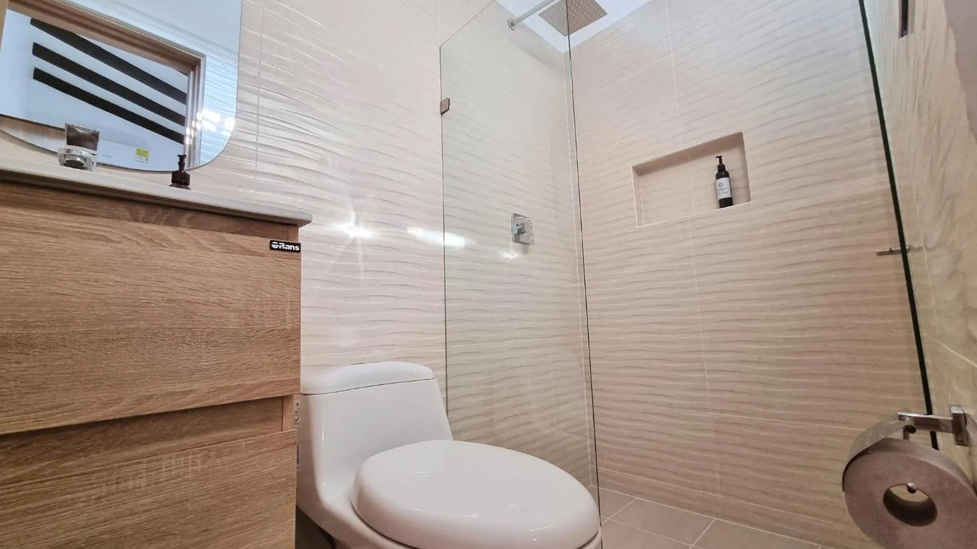 Casa Otrabanda Villa Medellín
